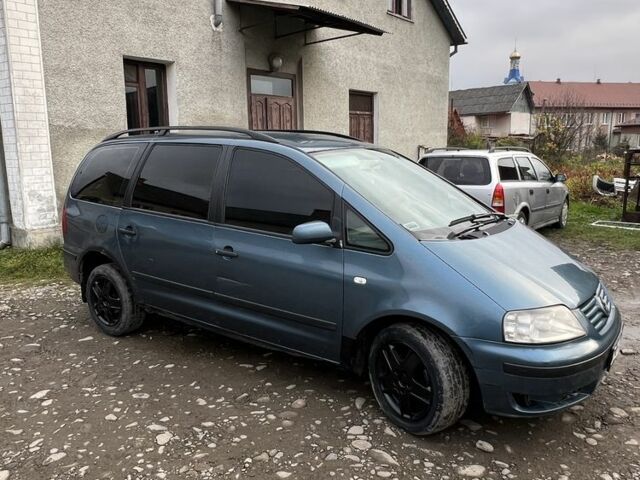 Синій Фольксваген Шаран, об'ємом двигуна 1.9 л та пробігом 400 тис. км за 1550 $, фото 4 на Automoto.ua