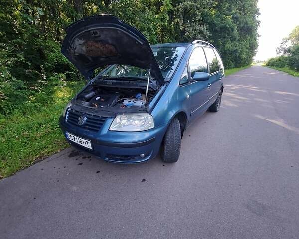 Синий Фольксваген Шаран, объемом двигателя 1.9 л и пробегом 406 тыс. км за 2599 $, фото 5 на Automoto.ua