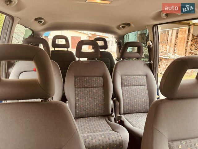 Синий Фольксваген Шаран, объемом двигателя 2 л и пробегом 265 тыс. км за 5150 $, фото 16 на Automoto.ua