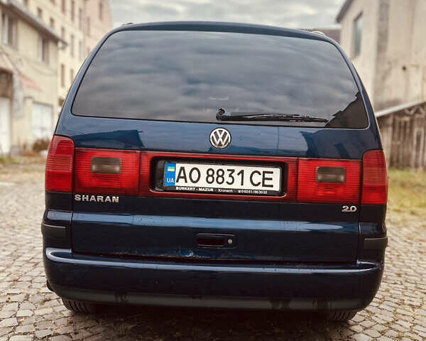Синий Фольксваген Шаран, объемом двигателя 2 л и пробегом 265 тыс. км за 5150 $, фото 3 на Automoto.ua