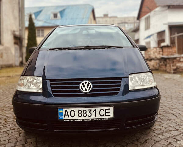 Синий Фольксваген Шаран, объемом двигателя 2 л и пробегом 265 тыс. км за 5150 $, фото 9 на Automoto.ua