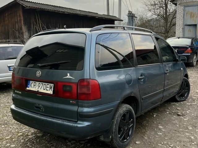 Синій Фольксваген Шаран, об'ємом двигуна 1.9 л та пробігом 400 тис. км за 1550 $, фото 5 на Automoto.ua