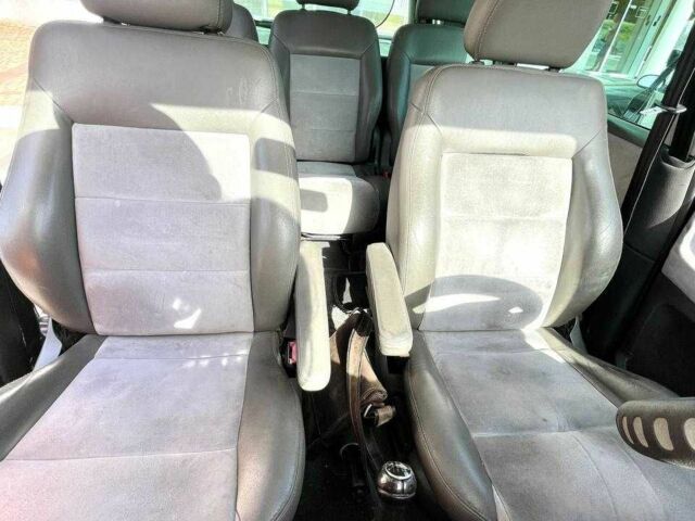 Синий Фольксваген Шаран, объемом двигателя 1.8 л и пробегом 330 тыс. км за 4850 $, фото 5 на Automoto.ua