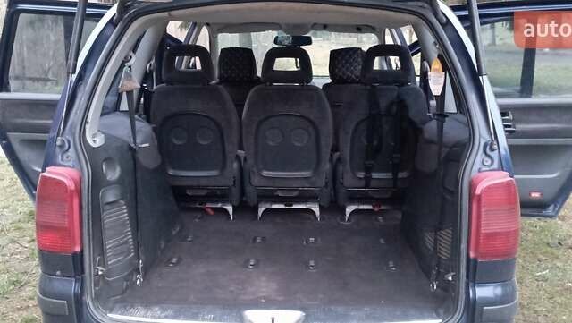 Синий Фольксваген Шаран, объемом двигателя 1.9 л и пробегом 377 тыс. км за 2800 $, фото 10 на Automoto.ua