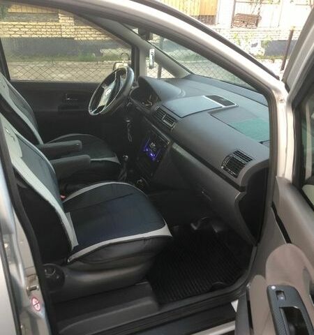 Синий Фольксваген Шаран, объемом двигателя 1.9 л и пробегом 396 тыс. км за 4700 $, фото 3 на Automoto.ua