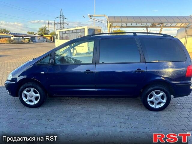 Синий Фольксваген Шаран, объемом двигателя 1.9 л и пробегом 286 тыс. км за 2450 $, фото 4 на Automoto.ua