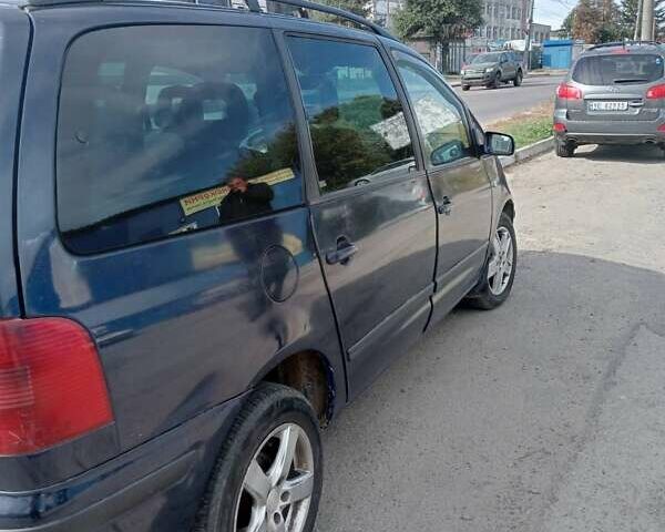 Синий Фольксваген Шаран, объемом двигателя 1.9 л и пробегом 600 тыс. км за 3500 $, фото 7 на Automoto.ua