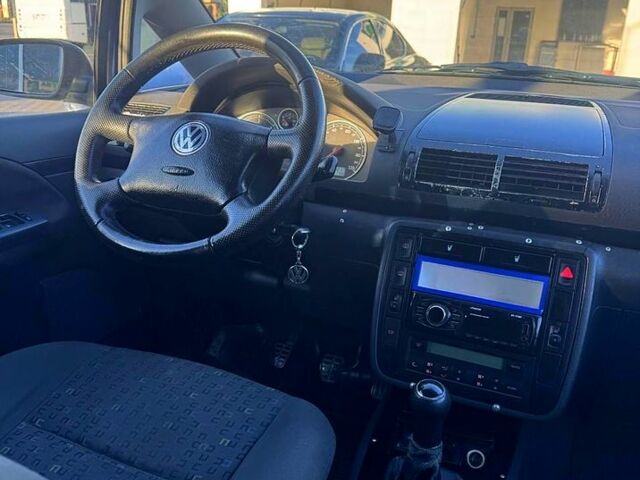 Синий Фольксваген Шаран, объемом двигателя 1.9 л и пробегом 286 тыс. км за 2450 $, фото 7 на Automoto.ua