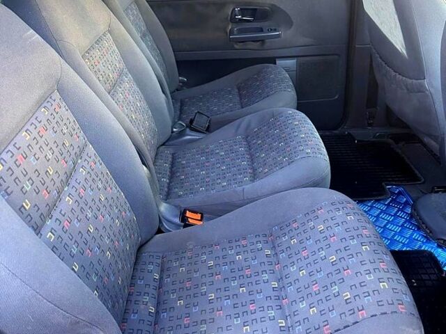 Синий Фольксваген Шаран, объемом двигателя 1.9 л и пробегом 286 тыс. км за 2450 $, фото 6 на Automoto.ua