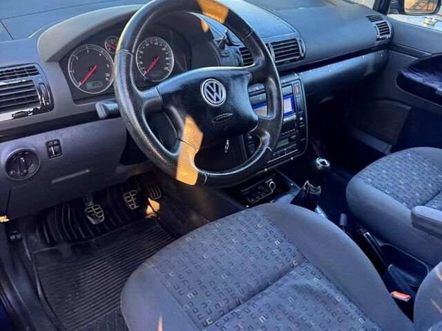 Синий Фольксваген Шаран, объемом двигателя 1.9 л и пробегом 286 тыс. км за 2450 $, фото 5 на Automoto.ua