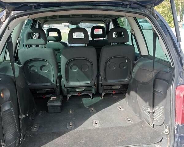 Синий Фольксваген Шаран, объемом двигателя 1.9 л и пробегом 600 тыс. км за 3500 $, фото 2 на Automoto.ua