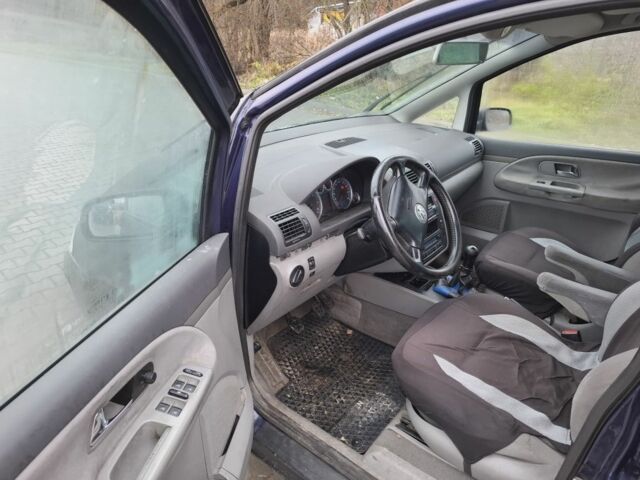 Синій Фольксваген Шаран, об'ємом двигуна 2 л та пробігом 320 тис. км за 2700 $, фото 4 на Automoto.ua