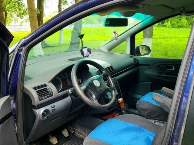 Синій Фольксваген Шаран, об'ємом двигуна 1.8 л та пробігом 275 тис. км за 4700 $, фото 6 на Automoto.ua