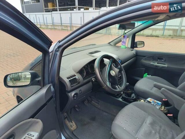 Синій Фольксваген Шаран, об'ємом двигуна 1.9 л та пробігом 342 тис. км за 4200 $, фото 8 на Automoto.ua