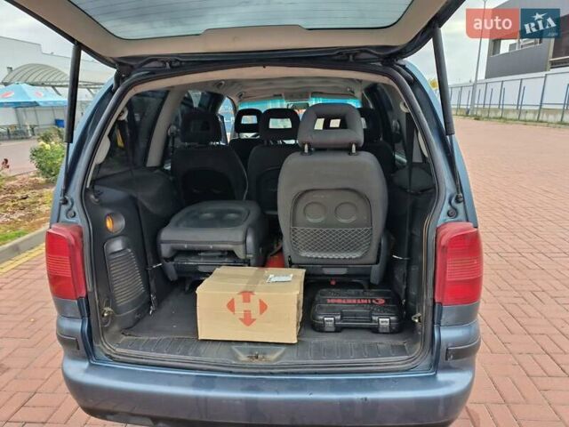 Синій Фольксваген Шаран, об'ємом двигуна 1.9 л та пробігом 342 тис. км за 4200 $, фото 5 на Automoto.ua