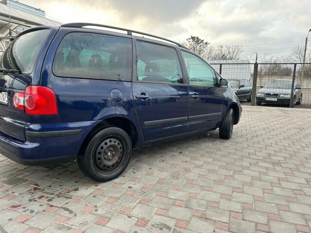 Синій Фольксваген Шаран, об'ємом двигуна 1 л та пробігом 280 тис. км за 2850 $, фото 3 на Automoto.ua