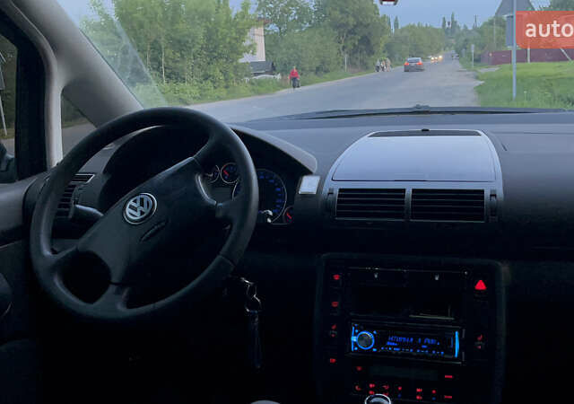 Синий Фольксваген Шаран, объемом двигателя 1.9 л и пробегом 388 тыс. км за 6700 $, фото 11 на Automoto.ua