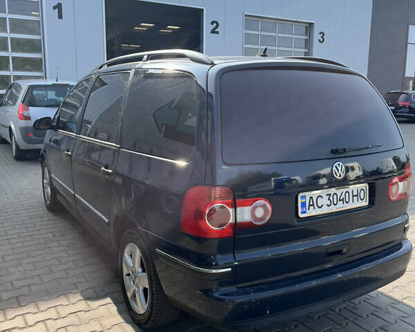 Синий Фольксваген Шаран, объемом двигателя 1.9 л и пробегом 388 тыс. км за 6700 $, фото 3 на Automoto.ua