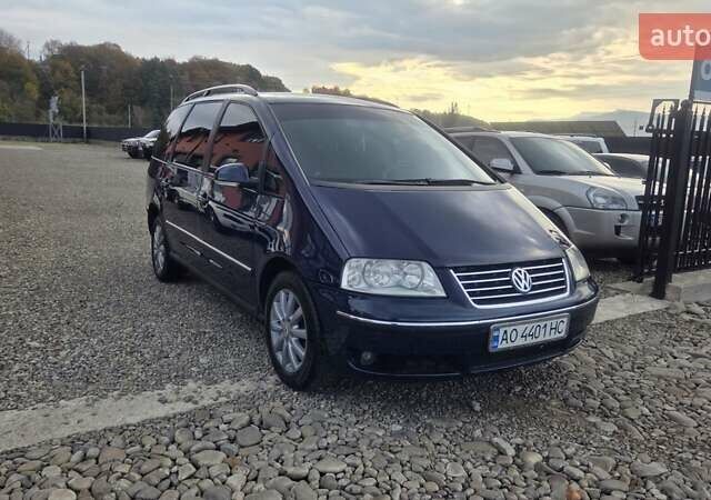 Синий Фольксваген Шаран, объемом двигателя 1.9 л и пробегом 317 тыс. км за 5200 $, фото 7 на Automoto.ua