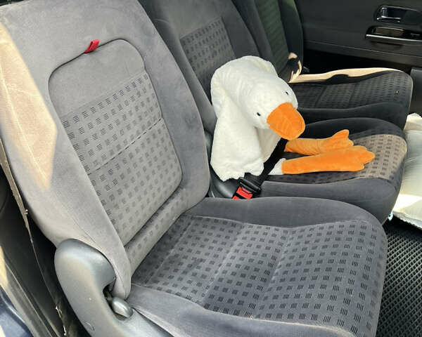 Синий Фольксваген Шаран, объемом двигателя 1.9 л и пробегом 388 тыс. км за 6700 $, фото 6 на Automoto.ua