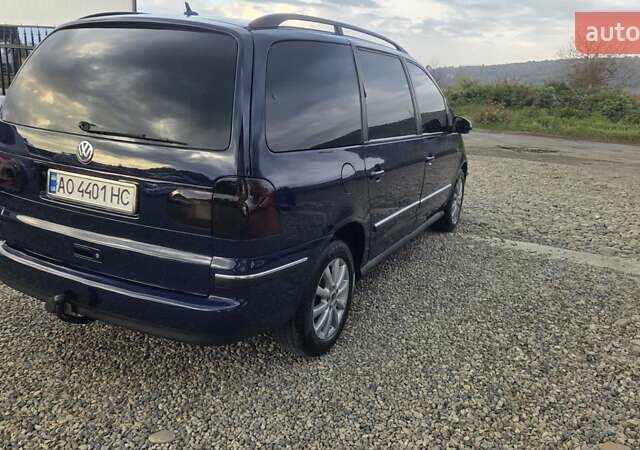 Синий Фольксваген Шаран, объемом двигателя 1.9 л и пробегом 317 тыс. км за 5200 $, фото 9 на Automoto.ua