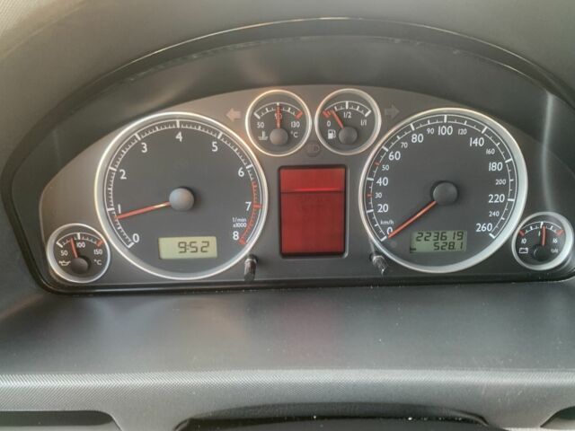 Синий Фольксваген Шаран, объемом двигателя 1.78 л и пробегом 224 тыс. км за 5900 $, фото 12 на Automoto.ua