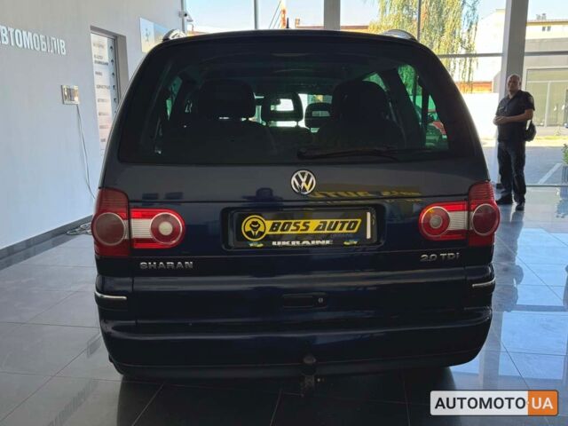 Синий Фольксваген Шаран, объемом двигателя 2 л и пробегом 400 тыс. км за 7500 $, фото 5 на Automoto.ua