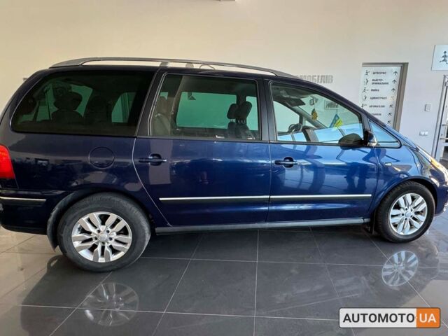 Синий Фольксваген Шаран, объемом двигателя 2 л и пробегом 400 тыс. км за 7500 $, фото 7 на Automoto.ua