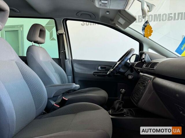 Синий Фольксваген Шаран, объемом двигателя 2 л и пробегом 400 тыс. км за 7500 $, фото 8 на Automoto.ua