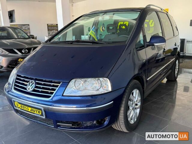 Синий Фольксваген Шаран, объемом двигателя 2 л и пробегом 400 тыс. км за 7500 $, фото 2 на Automoto.ua