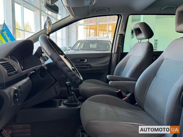 Синий Фольксваген Шаран, объемом двигателя 2 л и пробегом 400 тыс. км за 7500 $, фото 10 на Automoto.ua