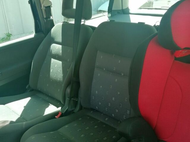 Синій Фольксваген Шаран, об'ємом двигуна 2 л та пробігом 230 тис. км за 6400 $, фото 7 на Automoto.ua