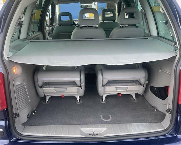 Синий Фольксваген Шаран, объемом двигателя 2 л и пробегом 140 тыс. км за 8555 $, фото 17 на Automoto.ua