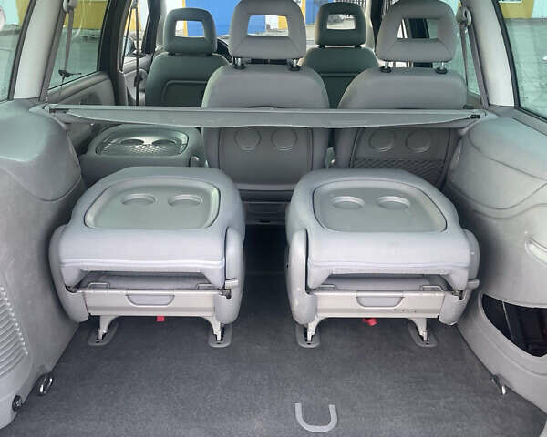 Синий Фольксваген Шаран, объемом двигателя 2 л и пробегом 140 тыс. км за 8555 $, фото 15 на Automoto.ua