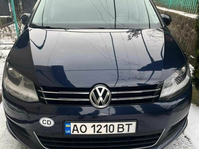 Синий Фольксваген Шаран, объемом двигателя 2 л и пробегом 233 тыс. км за 13950 $, фото 1 на Automoto.ua