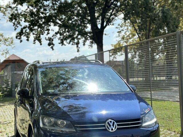 Синій Фольксваген Шаран, об'ємом двигуна 2 л та пробігом 370 тис. км за 10900 $, фото 4 на Automoto.ua