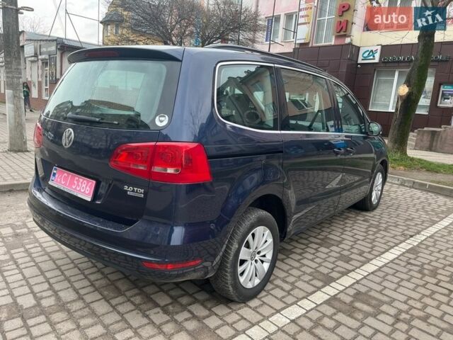 Синий Фольксваген Шаран, объемом двигателя 2 л и пробегом 300 тыс. км за 11589 $, фото 4 на Automoto.ua