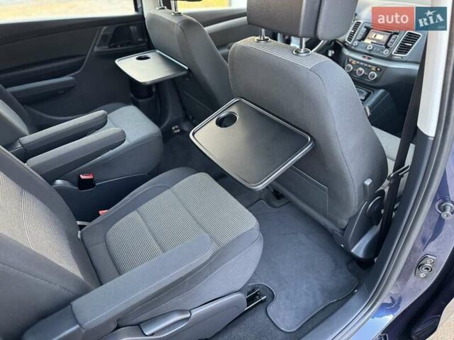 Синий Фольксваген Шаран, объемом двигателя 2 л и пробегом 270 тыс. км за 15900 $, фото 4 на Automoto.ua