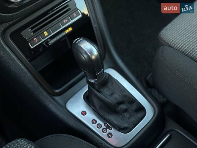 Синий Фольксваген Шаран, объемом двигателя 2 л и пробегом 270 тыс. км за 15900 $, фото 50 на Automoto.ua