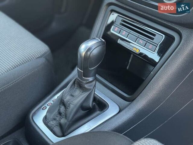 Синий Фольксваген Шаран, объемом двигателя 2 л и пробегом 270 тыс. км за 15900 $, фото 43 на Automoto.ua