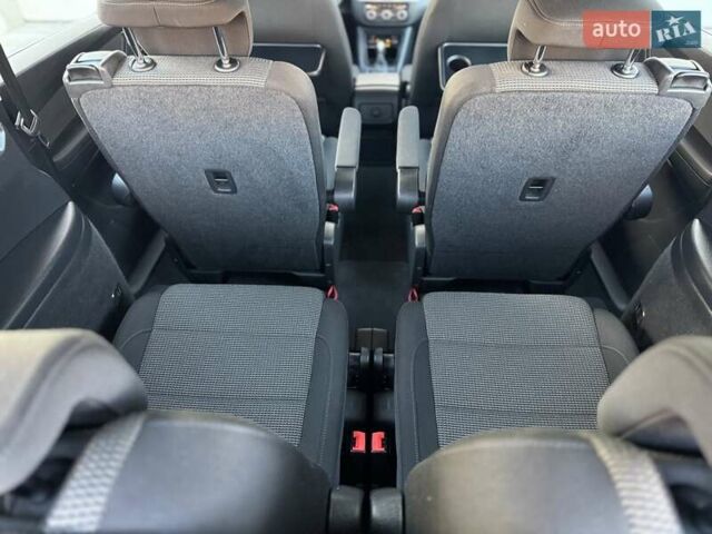 Синий Фольксваген Шаран, объемом двигателя 2 л и пробегом 270 тыс. км за 15900 $, фото 73 на Automoto.ua