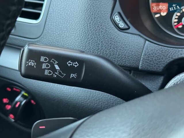 Синий Фольксваген Шаран, объемом двигателя 2 л и пробегом 270 тыс. км за 15900 $, фото 18 на Automoto.ua