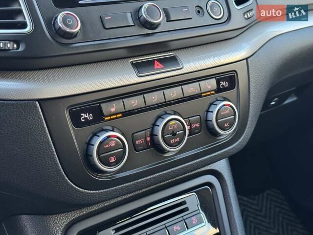 Синий Фольксваген Шаран, объемом двигателя 2 л и пробегом 270 тыс. км за 15900 $, фото 41 на Automoto.ua