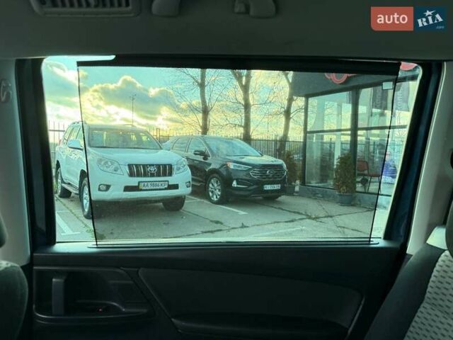 Синий Фольксваген Шаран, объемом двигателя 1.39 л и пробегом 137 тыс. км за 13900 $, фото 16 на Automoto.ua