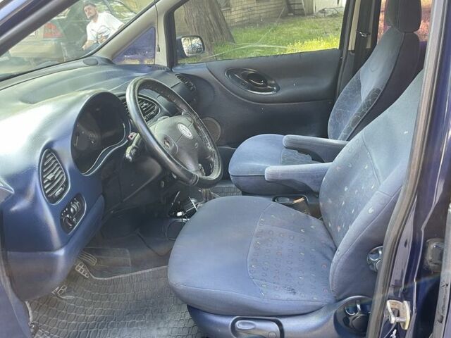 Синій Фольксваген Шаран, об'ємом двигуна 1.9 л та пробігом 350 тис. км за 2350 $, фото 7 на Automoto.ua