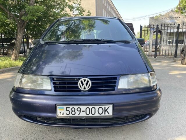 Синій Фольксваген Шаран, об'ємом двигуна 1.9 л та пробігом 350 тис. км за 2350 $, фото 6 на Automoto.ua