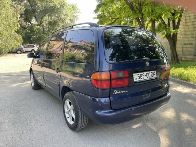 Синій Фольксваген Шаран, об'ємом двигуна 1.9 л та пробігом 350 тис. км за 2350 $, фото 3 на Automoto.ua