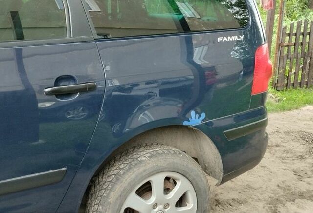 Синий Фольксваген Шаран, объемом двигателя 1.9 л и пробегом 330 тыс. км за 5100 $, фото 4 на Automoto.ua