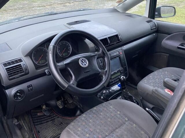 Зеленый Фольксваген Шаран, объемом двигателя 1.9 л и пробегом 35 тыс. км за 3600 $, фото 3 на Automoto.ua