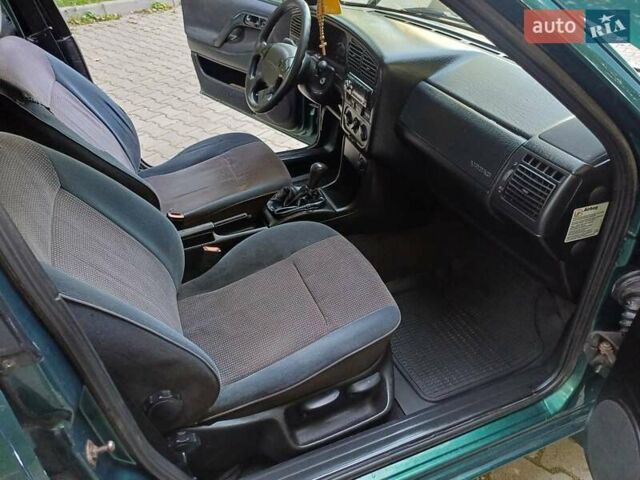 Зеленый Фольксваген Шаран, объемом двигателя 0 л и пробегом 270 тыс. км за 2500 $, фото 31 на Automoto.ua